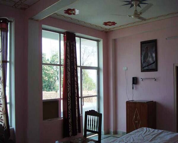 Sun N Star Hotel 7 Restaurant, Bharatpur 5